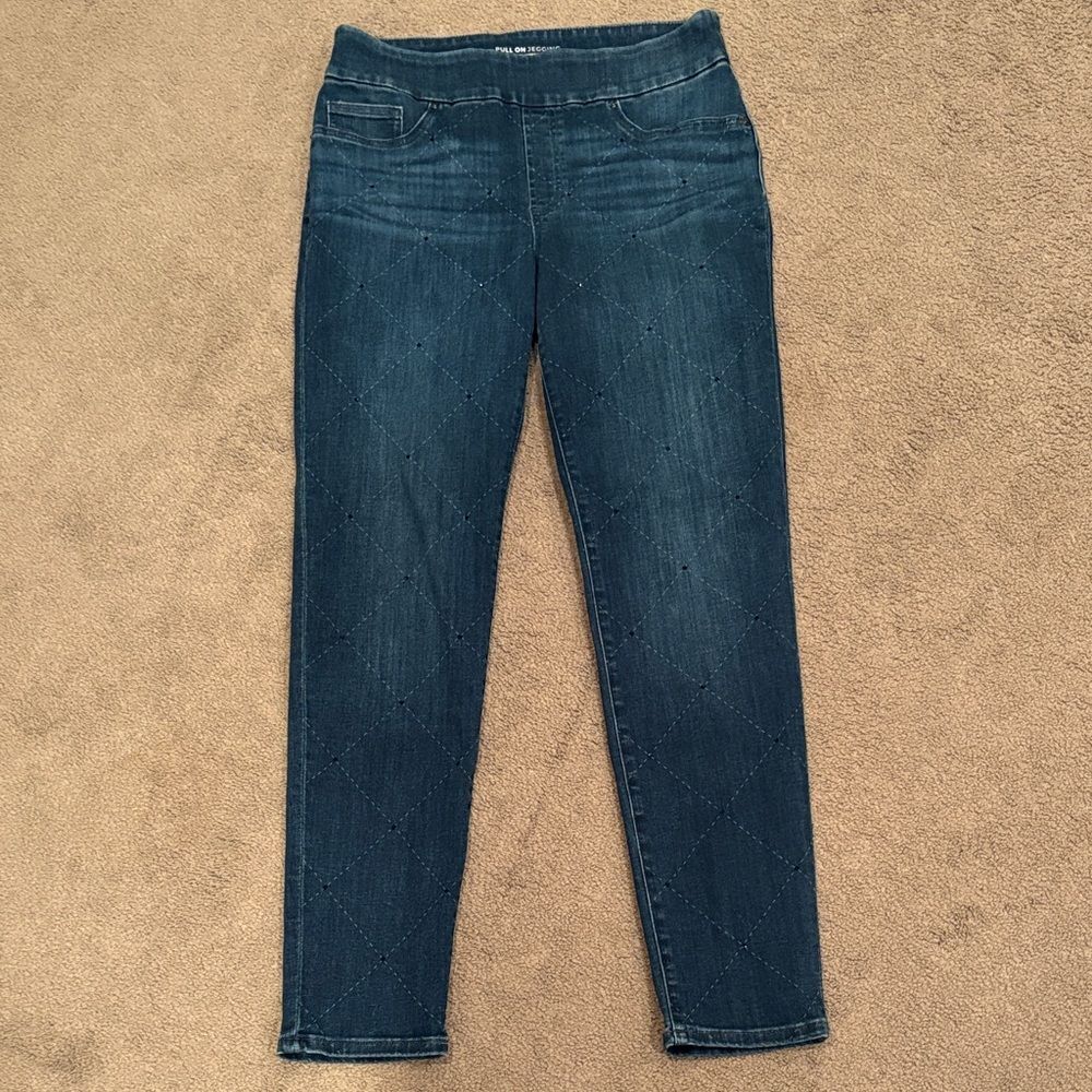 Chico’s Embellished Pull On Ankle Jegging Jeans Size 0.5 R / 6 R